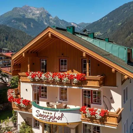 Boutiquehotel Sonnenhof Lägenhetshotell Mayrhofen