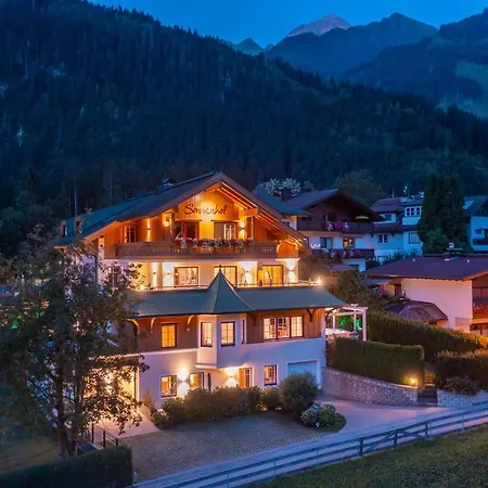 Boutiquehotel Sonnenhof Lägenhetshotell Mayrhofen