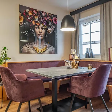 Boutiquehotel Sonnenhof Lägenhetshotell Mayrhofen