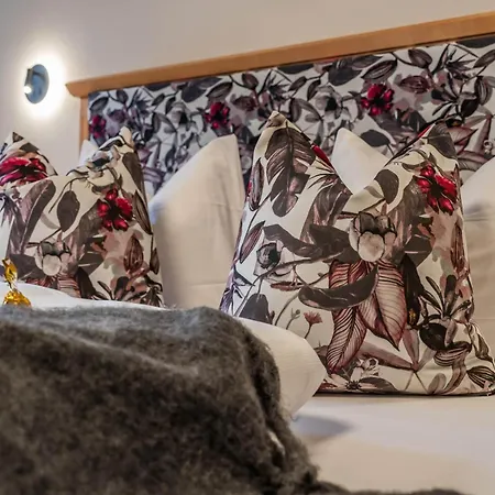 Apparthotel Sonnenhof 4* Mayrhofen