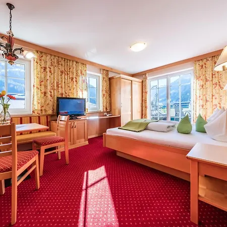 Apparthotel Sonnenhof 4* Mayrhofen